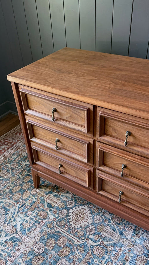 Walnut 9-Drawer Dresser